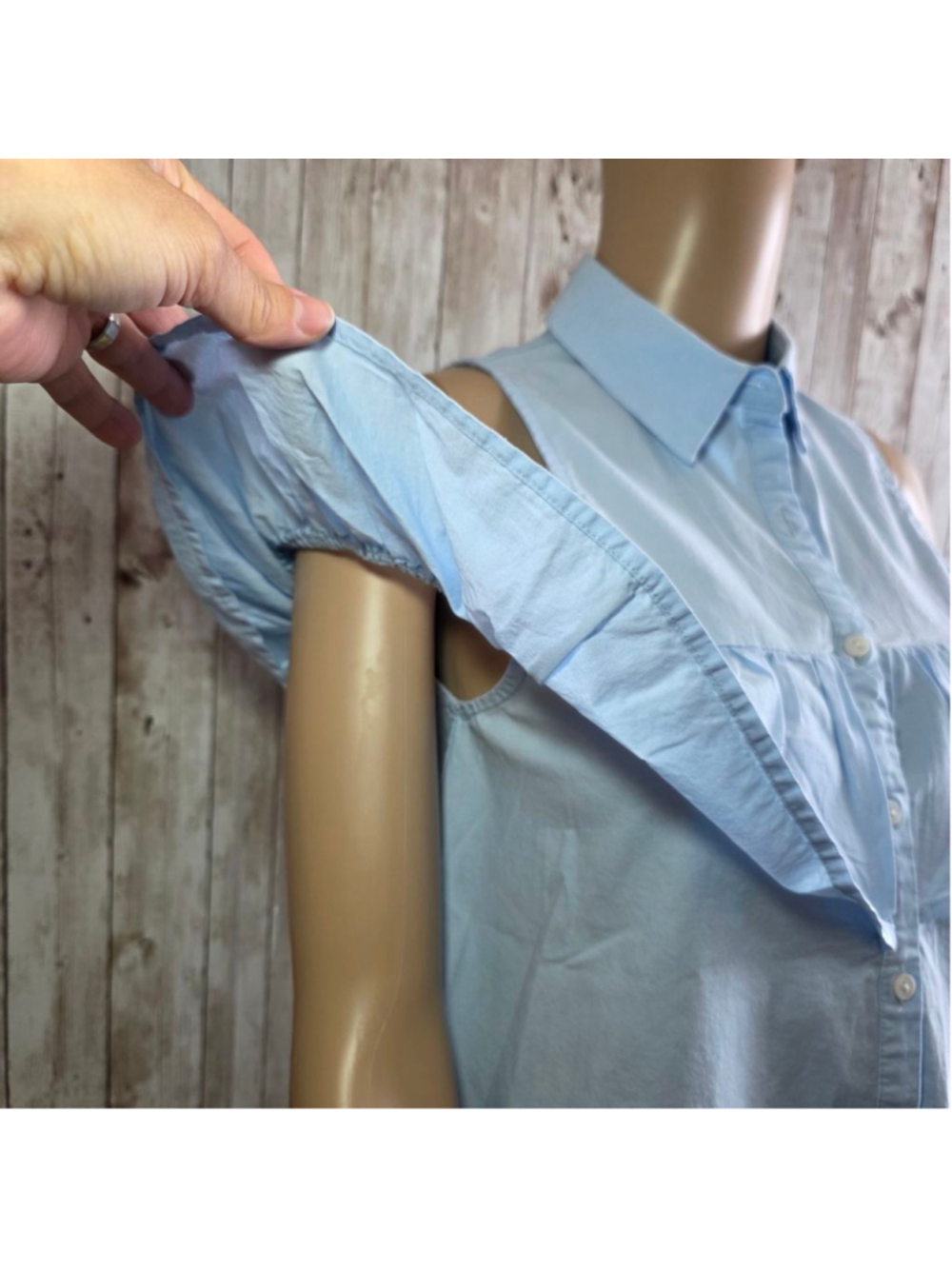 Women's Light Blue Cold Shoulder Ruffle Button Down Shirt S - Picture 5 of 9